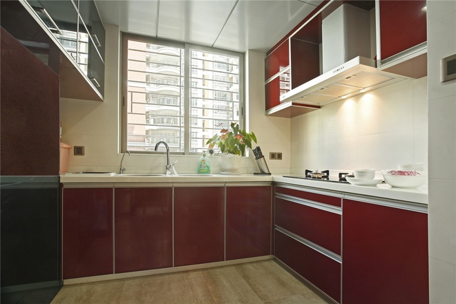 厨房图片来自家装大管家在精致舒适生活 110平欧式奢华3居的分享