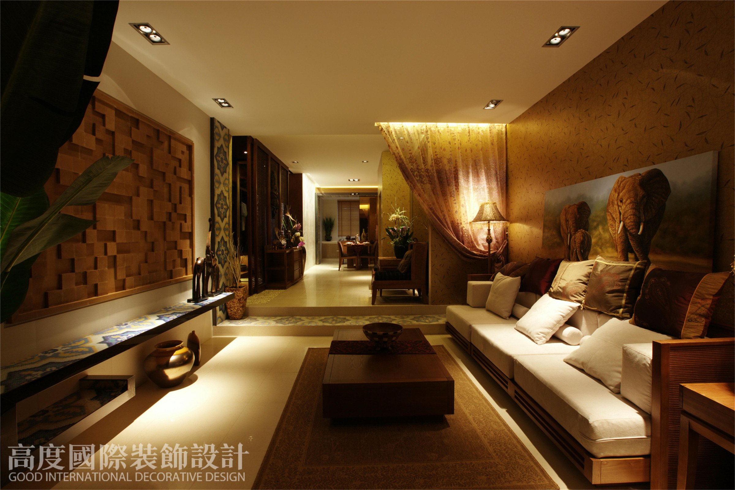 简约 东南亚 高度国际 秦大涛 时尚 别墅 白领 80后 婚房 客厅图片来自北京高度国际装饰设计在潮白河上演东南亚风情的分享