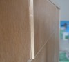 柜体木质色泽均匀，缝隙井然如一，边线、角线阿直有力