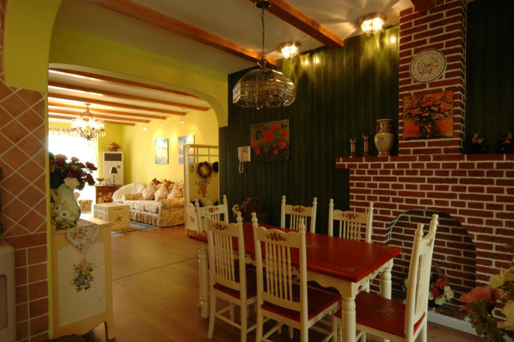 三居 白领 餐厅图片来自亚光亚装饰在华贸城三居美式乡村的分享