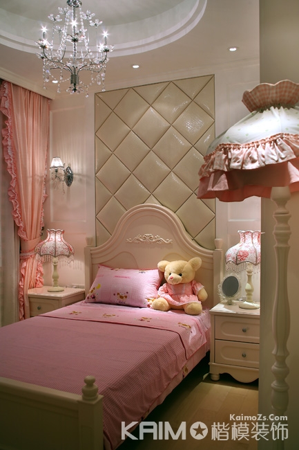 欧式 别墅 卧室图片来自1043284585x在蓝光锦绣城的分享
