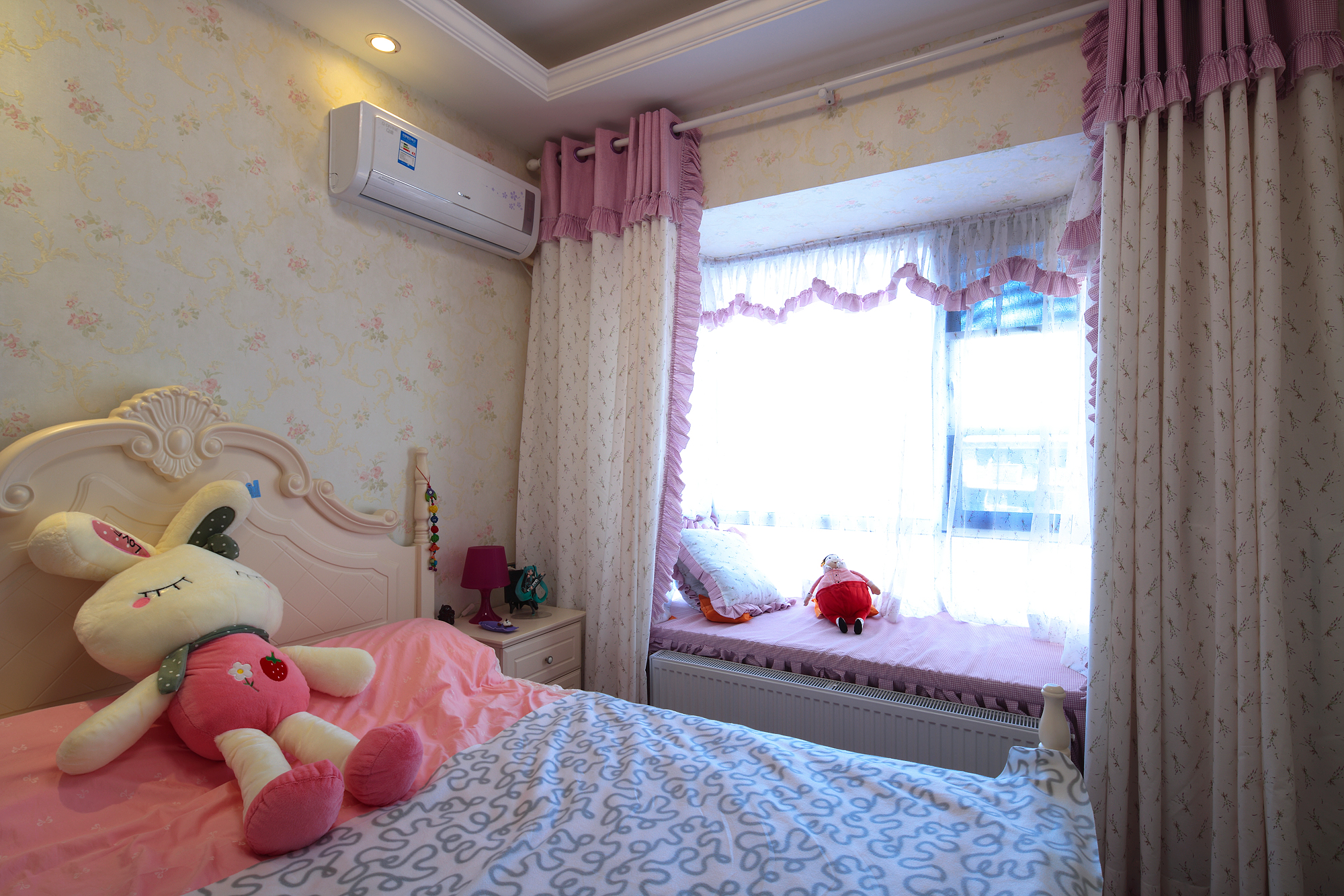 混搭 一号家居 卧室图片来自武汉一号家居在葛洲坝世际花园完工实景效果图的分享