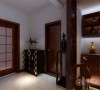 室内格调高雅，造型简朴优美。以木构架形式为主以显示主人的成熟稳重。