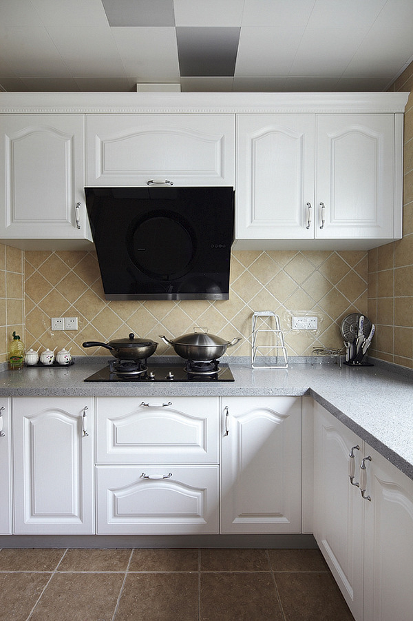 简约 欧式 四居 阿拉奇设计 家庭装修 保利华都 厨房图片来自阿拉奇设计在简欧生活家庭装修的分享