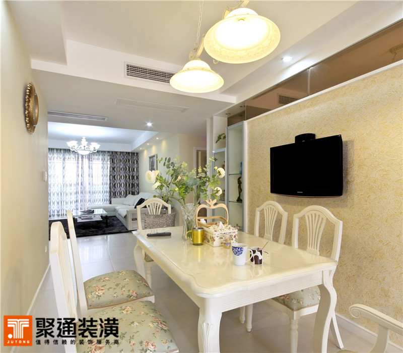 简约 三居 白领 收纳 80后 小资 聚通装饰 餐厅图片来自jtong0002在White space ,white dream的分享
