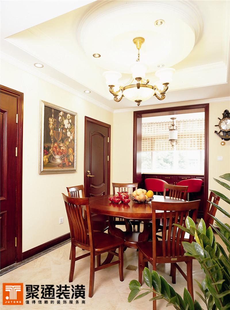 欧式 别墅 上海 别墅装修 别墅设计 聚通装饰 餐厅图片来自jtong0002在上海联排别墅美式风格实景展示的分享