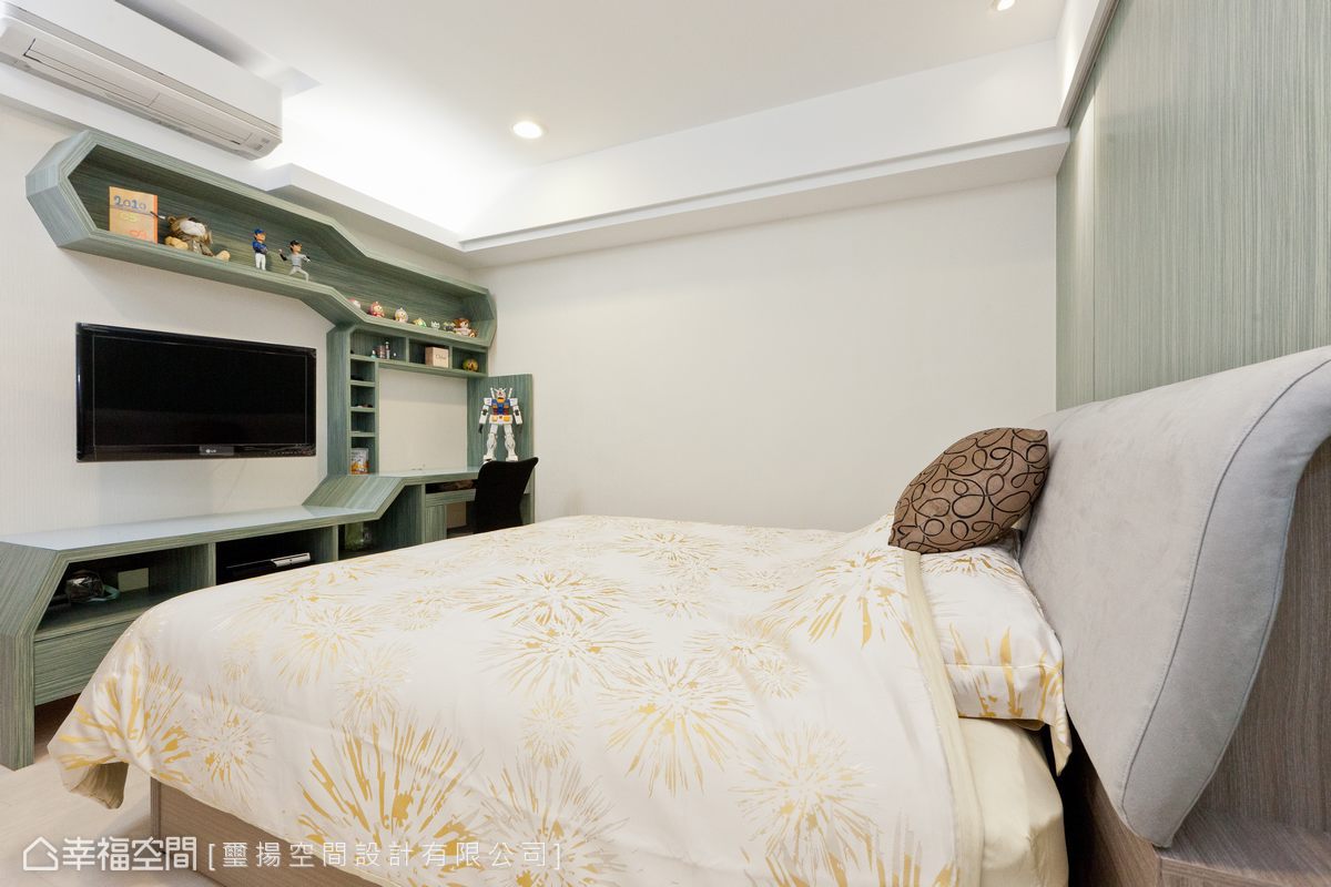 幸福空间 高端设计 台湾设计师 现代风格 卧室图片来自幸福空间在132平老屋再造合宜格局的分享