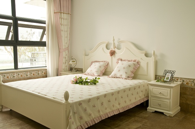 卧室图片来自实创装饰上海公司在160平田园风的格调生活的分享