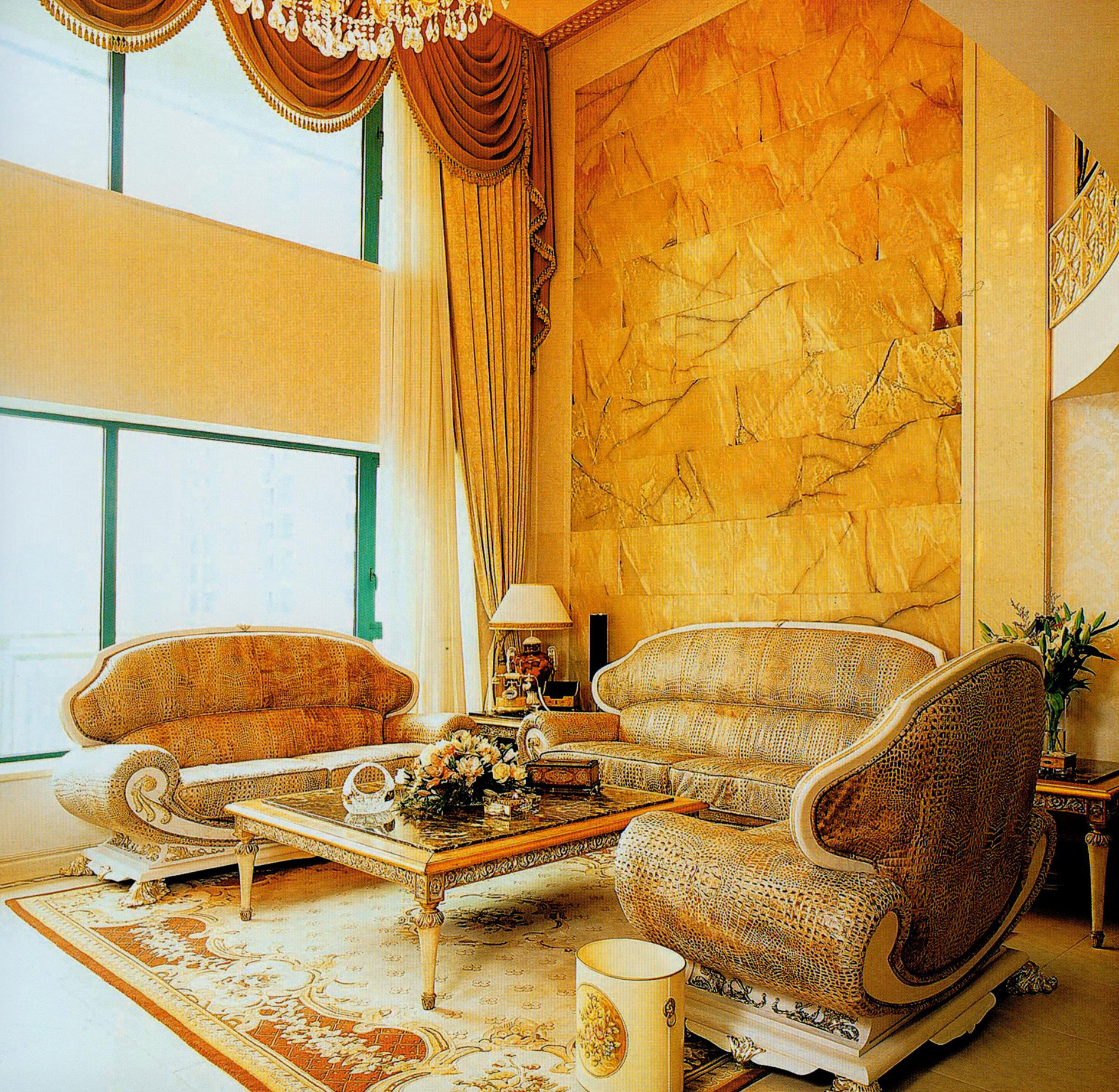 欧式 别墅 客厅图片来自天津尚层装修韩政在联东U谷总部大观欧式设计的分享