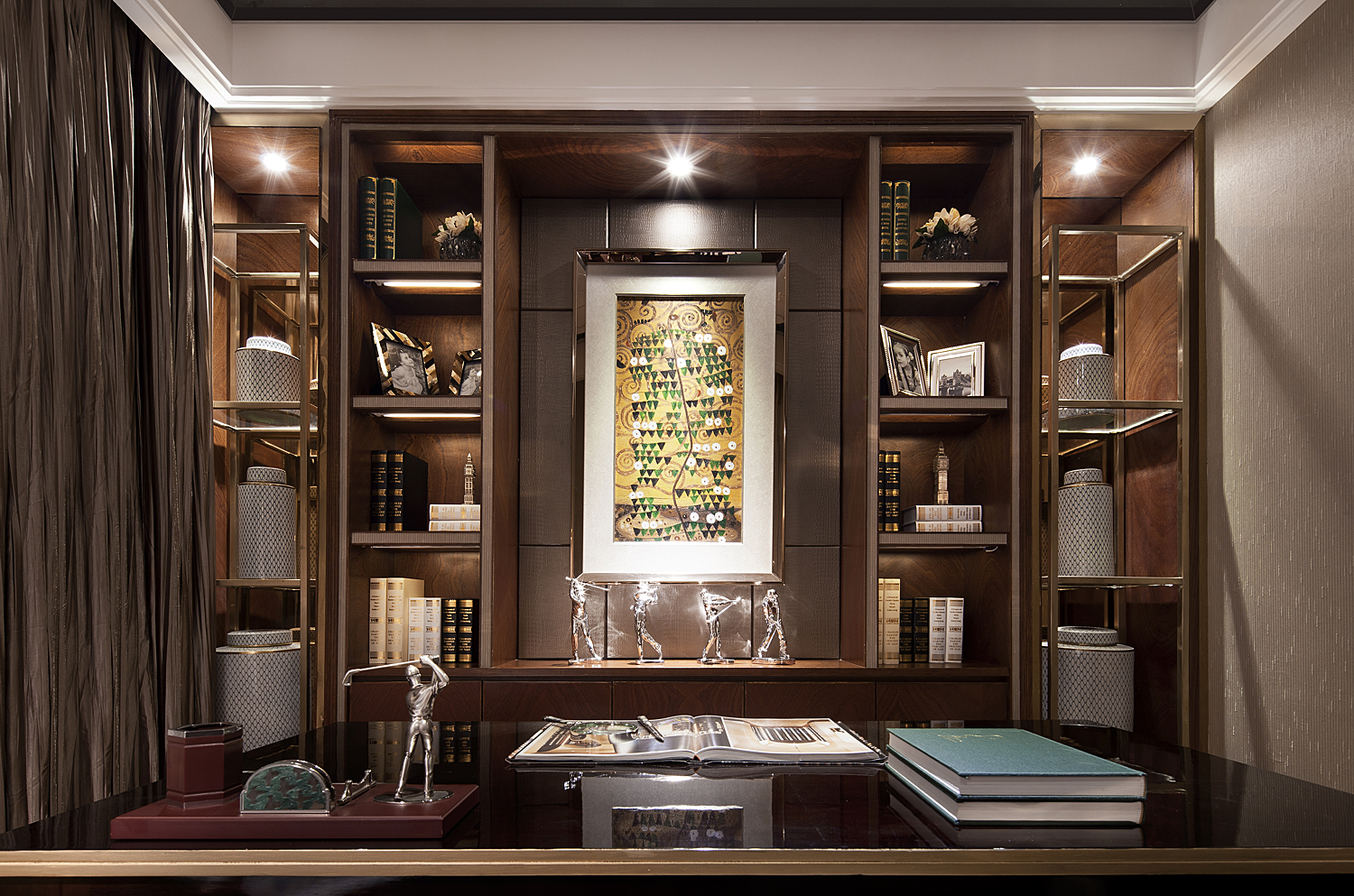 现代 港式 别墅 时尚 书房图片来自实创装饰上海公司在富含文化品味的现代港式装修的分享