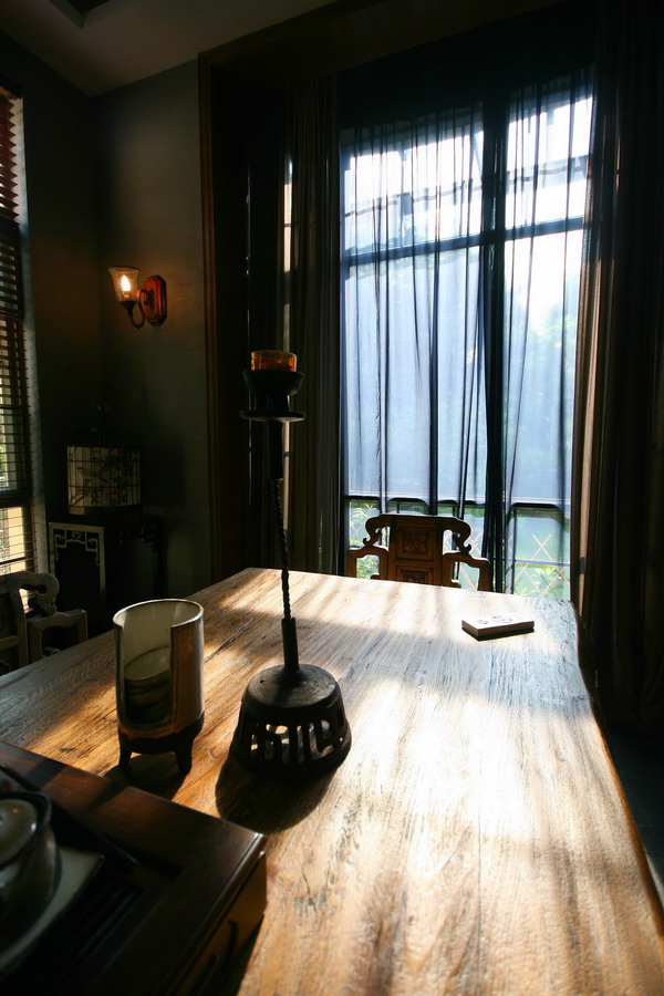 中式 四居 实创 保利 300平装修 餐厅图片来自上海实创-装修设计效果图在怀旧中式小别墅的分享