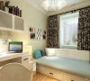 卧室则也是以线条式的床来体现北欧风格这一特征。