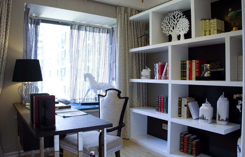 三居 现代美式 家庭装修 阿拉奇设计 书房图片来自阿拉奇设计在现代美式家庭装修的分享