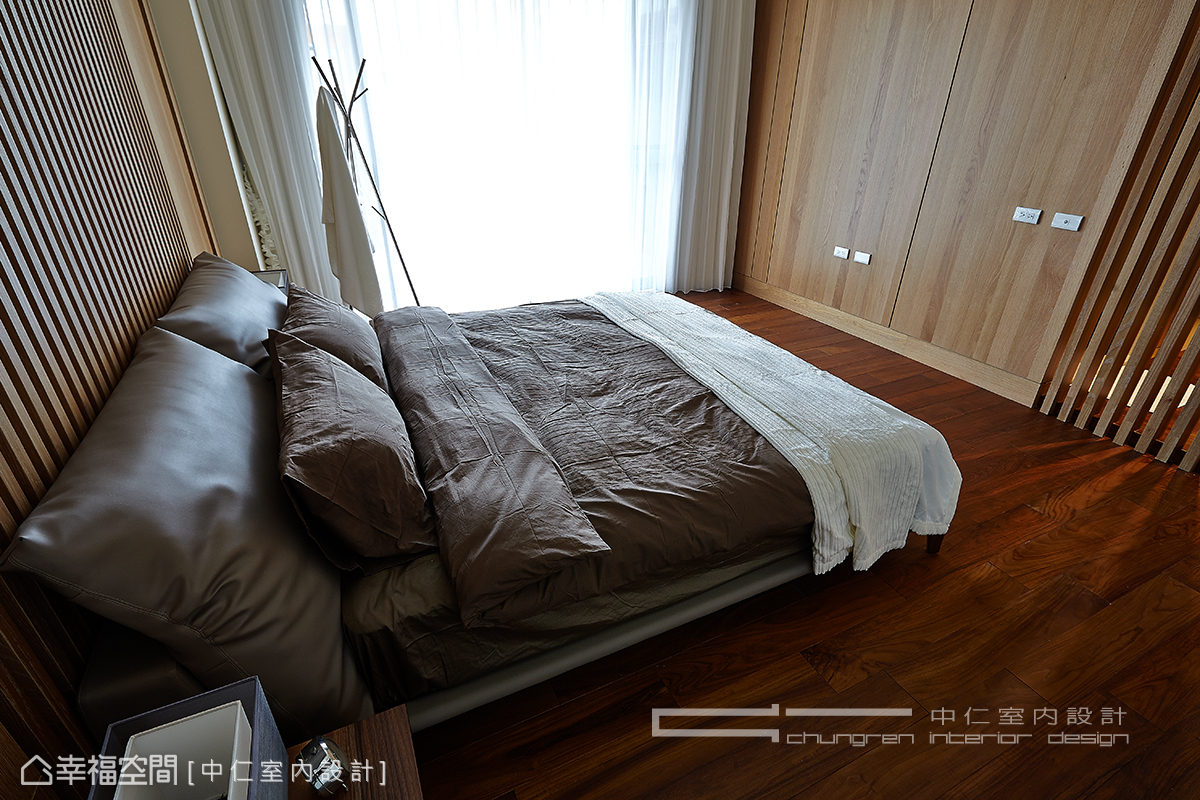 幸福空间 高端设计 台湾设计师 卧室图片来自幸福空间在330平紧密相依 向纯静山林致意的分享