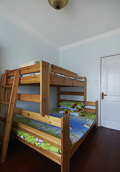 儿童房图片来自家装大管家在105平美式地中海混搭3居室的分享