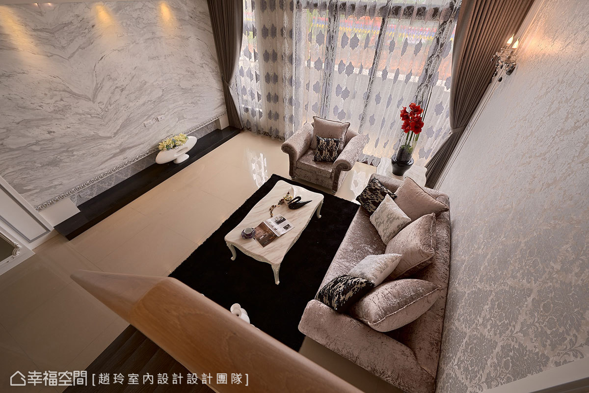 幸福空间 高端设计 台湾设计师 新古典 客厅图片来自幸福空间在280平时尚美型 新古典的多元混搭的分享