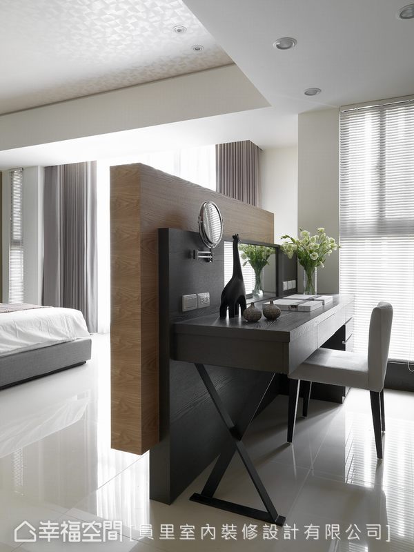 幸福空间 高端设计 台湾设计师 现代风格 卧室图片来自幸福空间在297平拥有贴近生活的奢华感受的分享