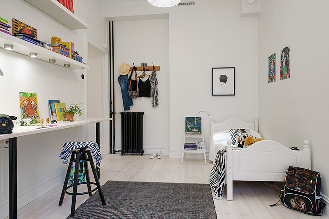 三居 北欧 阿拉奇设计 家庭装修 卧室图片来自阿拉奇设计在安静平和的北欧公寓的分享