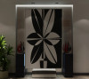 门厅利用黑白图案正负形左右对称，使其更具现代气息