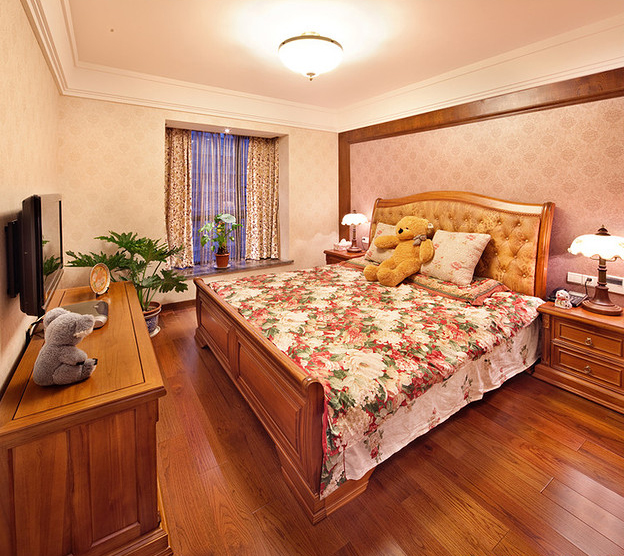 卧室图片来自家装大管家在时尚烂漫 120平欧式风雅致3居的分享