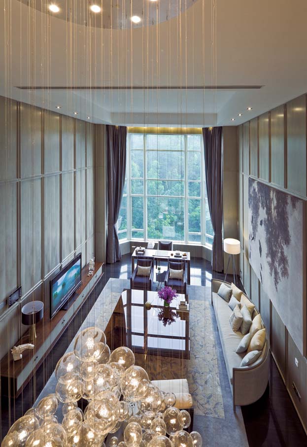 客厅图片来自慕尚族在汤逊湖壹号251平现代奢华风格的分享