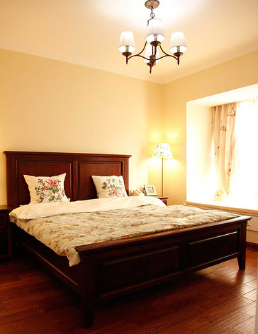 简约 美式 白领 雅致 温馨 卧室图片来自佰辰生活装饰在89.3平三室美式温馨空间的分享
