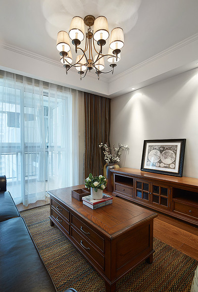 客厅图片来自家装大管家在140平优雅美式3居 演绎温馨和谐的分享