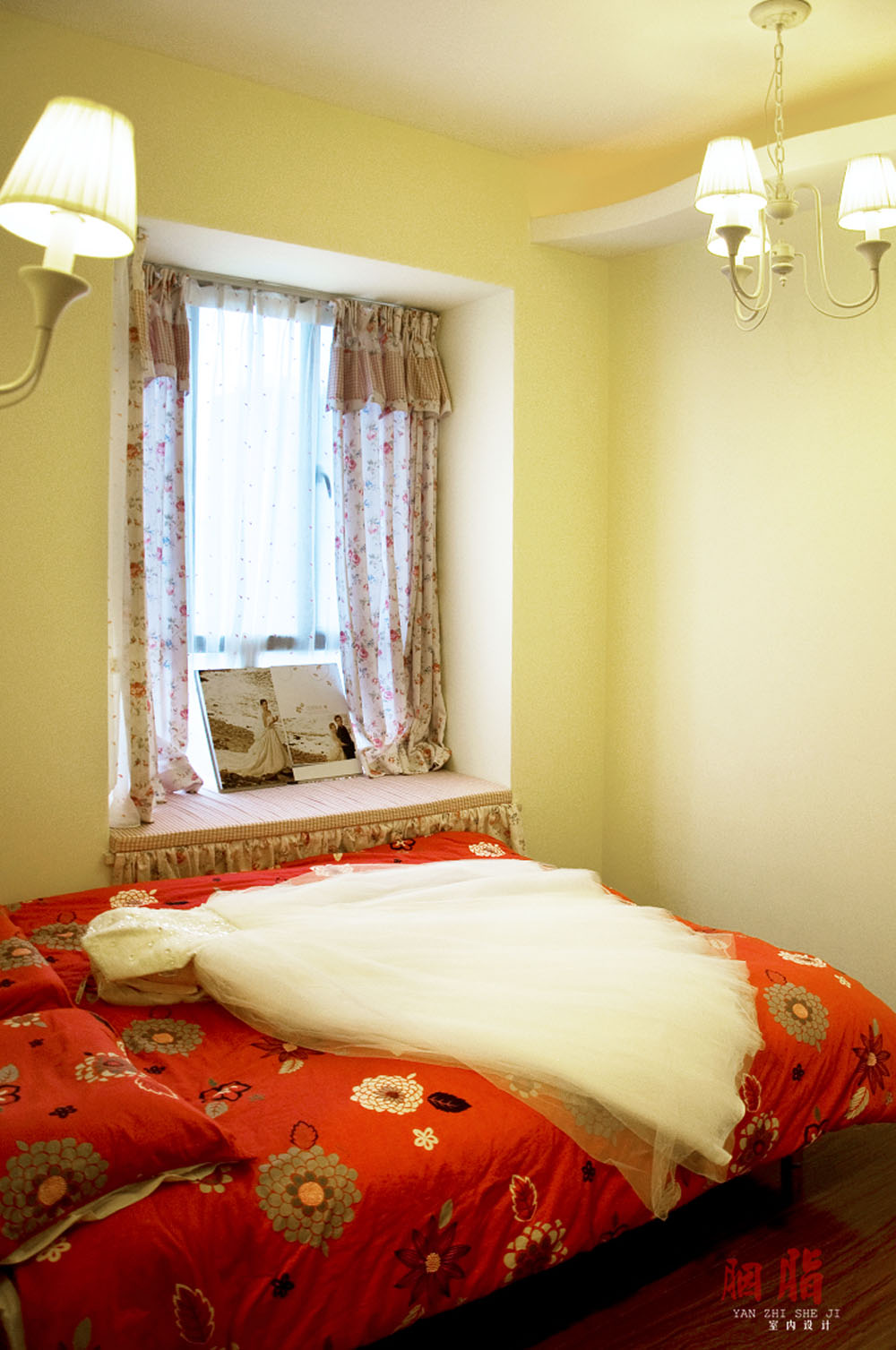 卧室图片来自设计师胭脂在幸福启航番禺富豪山庄的分享