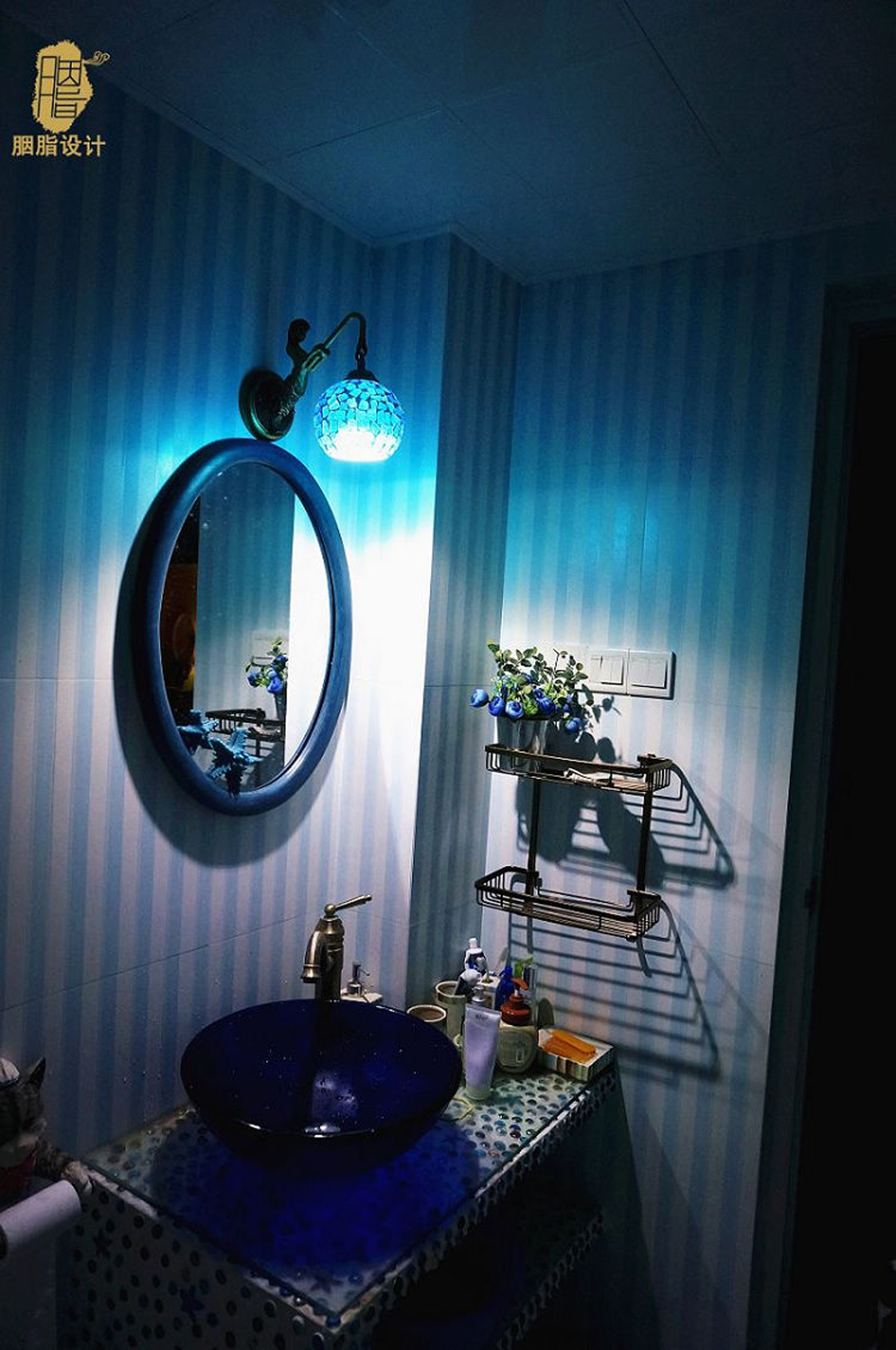 胭脂设计 爱的味道 广西桂林 地中海风格 婚房 120平 蓝色 绿植 软装设计 卫生间图片来自设计师胭脂在爱的味道-地中海婚房的分享
