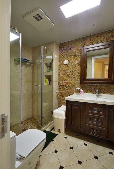 卫生间图片来自家装大管家在美的无法直视 137平美式混搭三室的分享