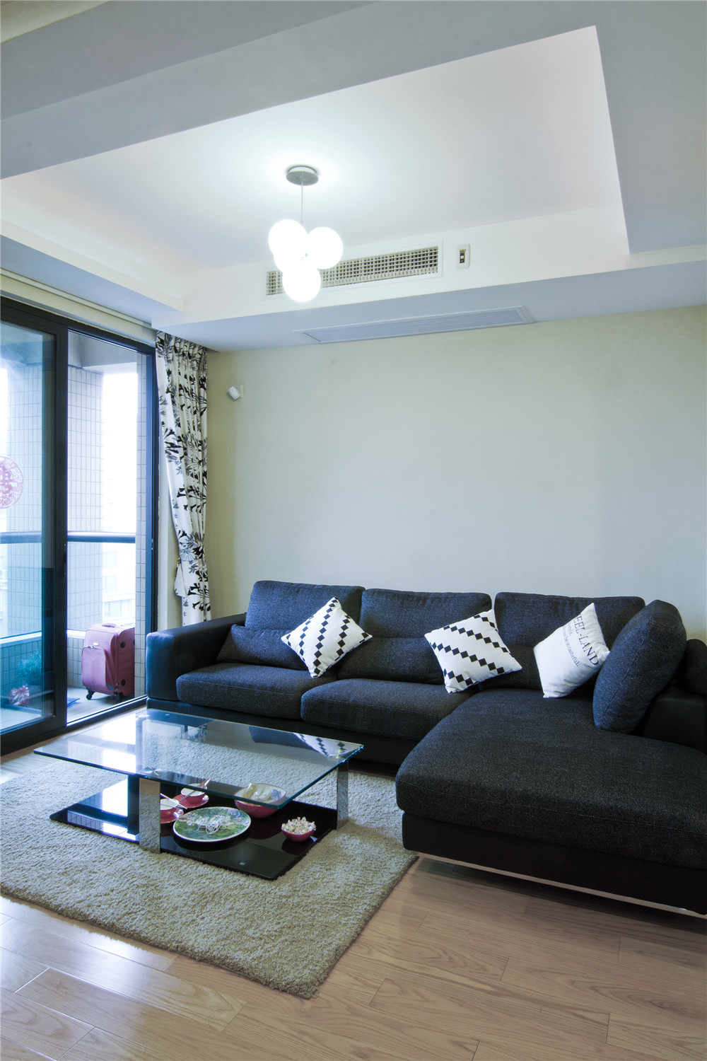 简约 美式 田园 聚通装璜 三居 白领 客厅图片来自jtong0002在上海绿城公寓装修简美风格实景的分享