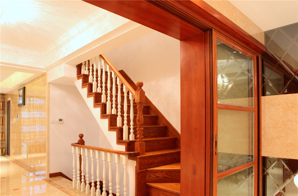 复式 装修设计 聚通装璜 完工实景 楼梯图片来自jtong0002在仁恒家园复式户型装修完工实景的分享