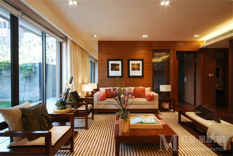 混搭 中式风格 中海国际 四居室 80后 小资 客厅图片来自红星星屋装饰在中海国际社区-新中式风格的分享