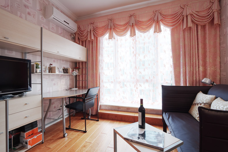 简约 欧式 三居 客厅图片来自实创装饰上海公司在简欧风格浪漫温馨三居室装修的分享
