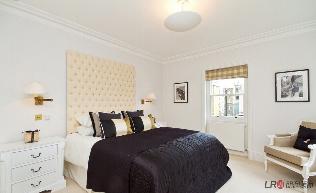 现代 简约 三居 80后 卧室图片来自朗润装饰工程有限公司在傲城120m2  —现代的分享