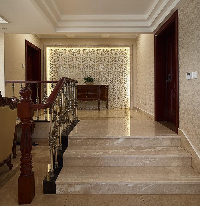 楼梯图片来自佰辰生活装饰在大居室温暖欧式风格的分享