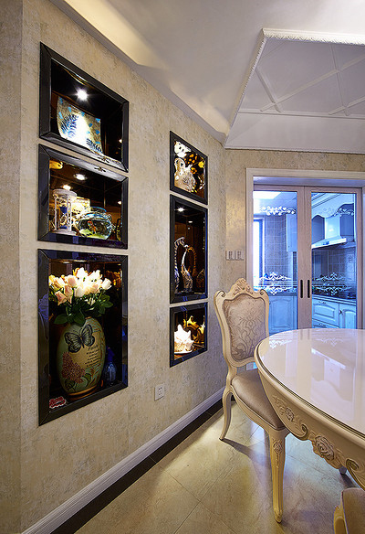 餐厅图片来自家装大管家在情迷蓝色诱惑 120平欧式浪漫3居的分享