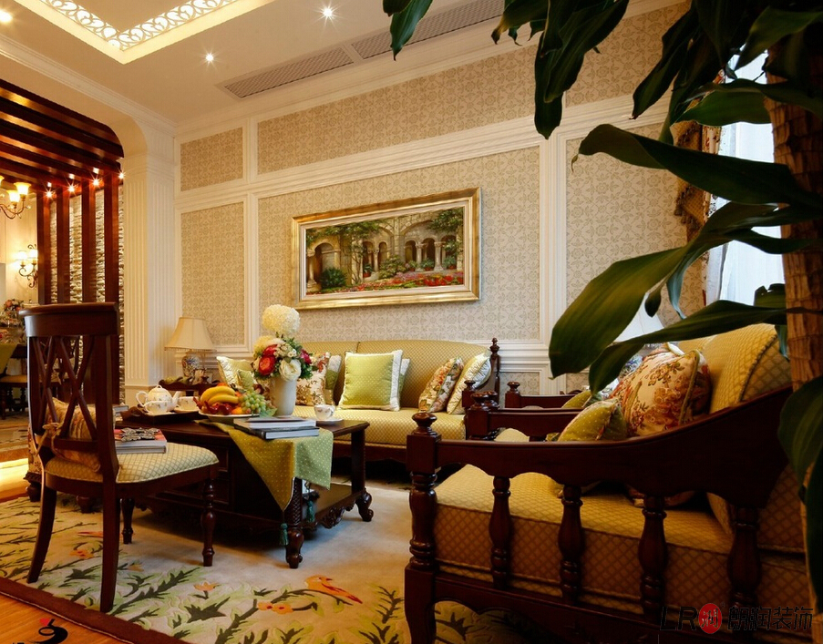 混搭 小资 别墅 客厅图片来自朗润装饰工程有限公司在半山艾马仕欧式、美式混搭的分享