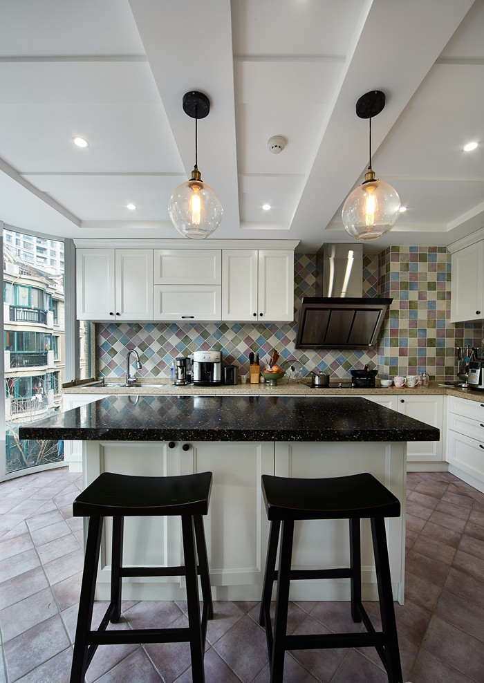 厨房图片来自家装大管家在美式休闲风 190平典雅豪华复式的分享