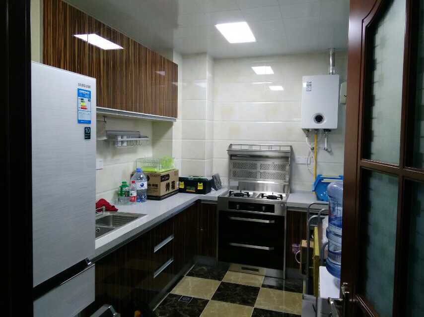 厨房图片来自绍泽妈妈在铜川国家电网家属院的分享