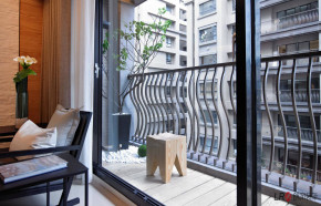 现代 简约 二居 三口之家 温馨 阳台图片来自朗润装饰工程有限公司在保利花园二期1、8号楼B1-现代的分享