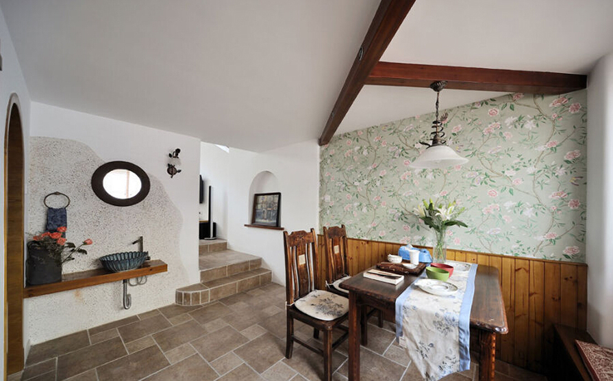 餐厅图片来自周海真在地中海风情 精致小别墅的分享
