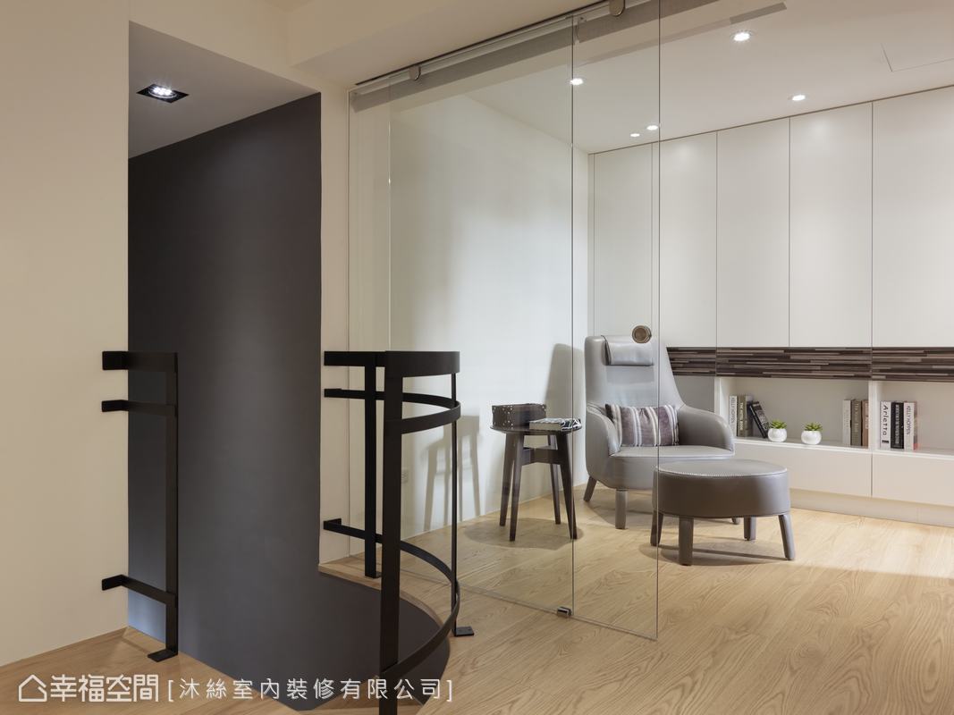 书房图片来自幸福空间在以现代简约 重启老屋的崭新生活的分享