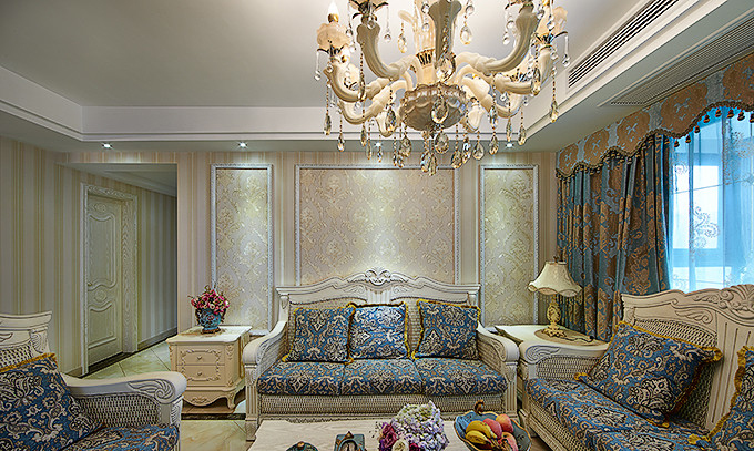 客厅图片来自家装大管家在法式浪漫四溢 139平舒适大气3居的分享