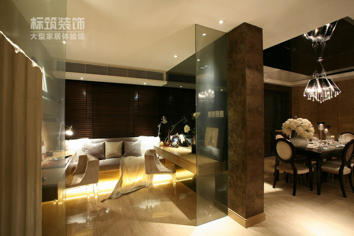 客厅图片来自四川岚庭装饰工程有限公司在新界-后现代风格-四居室的分享