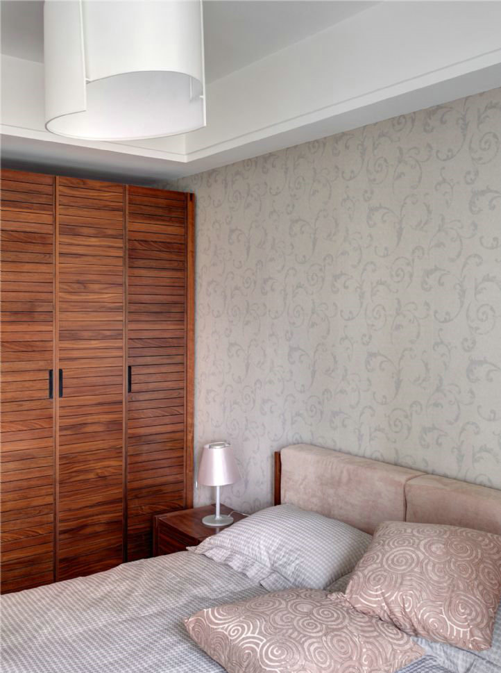 日升装饰 卧室图片来自装修设计芳芳在远离城市喧嚣 118平新中式三居的分享