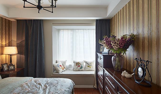 简约 美式 现代 二居 温馨 卧室图片来自佰辰生活装饰在89平现代美式温馨之家的分享