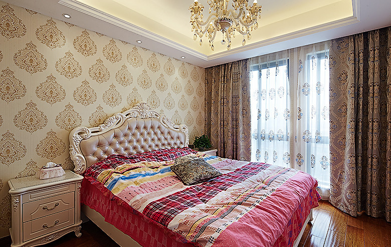 卧室图片来自家装大管家在136平现代简约风 温馨风情家居的分享