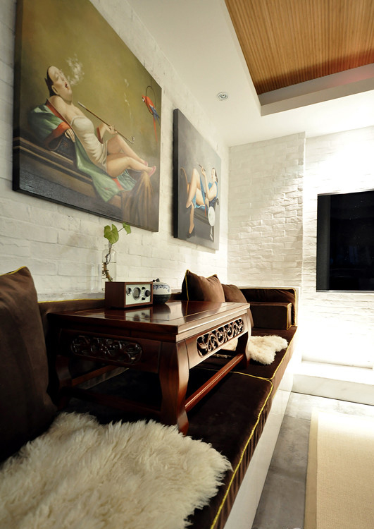 客厅图片来自家装大管家在活色生香 102平现代时尚3居室的分享