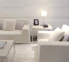 纯白的空间内，类似“豆腐块”似的极简风格的沙发洋溢着年轻人独有的戏谑调调。墙壁上凹凸纹理的设计使空间内的线条跃动起来，避免平直线条多重累积的呆板。